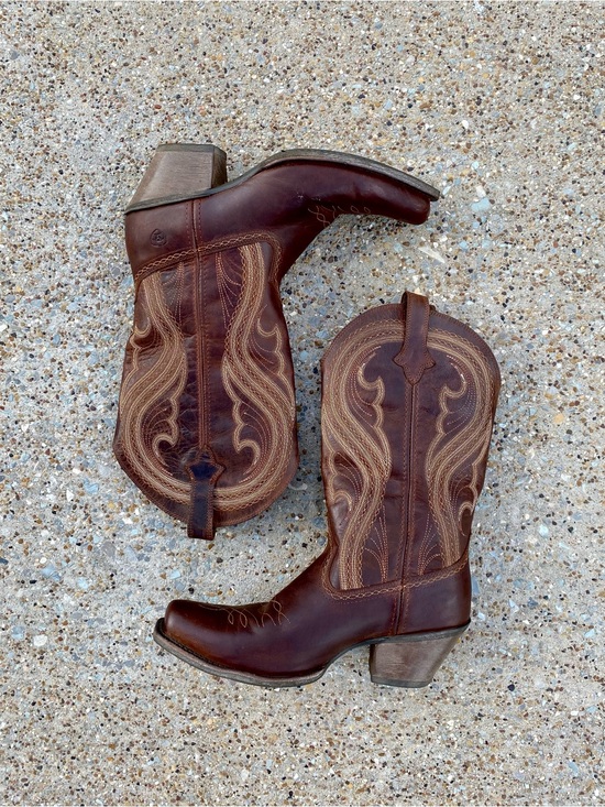 Ariat Shoes - Ariat Lively Western Cowboy Boots Sassy Brown Leather Women’s 11B Style 10016357